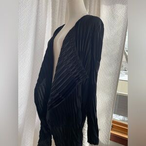 Babette Large Black Pleated Crinkle Open Cardigan Overcoat Finishing Touch